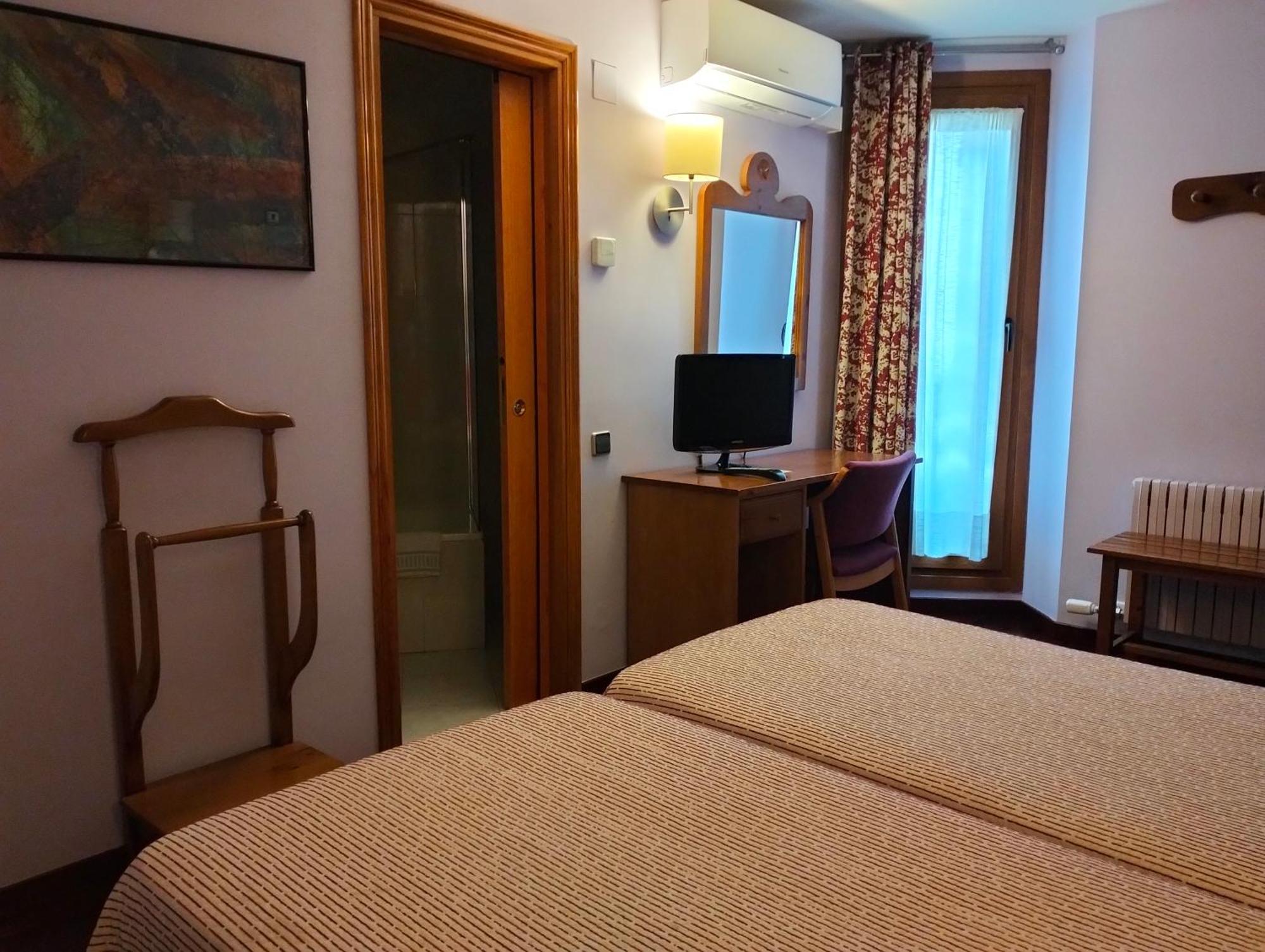 Hotel Aragueells Benasque Zewnętrze zdjęcie
