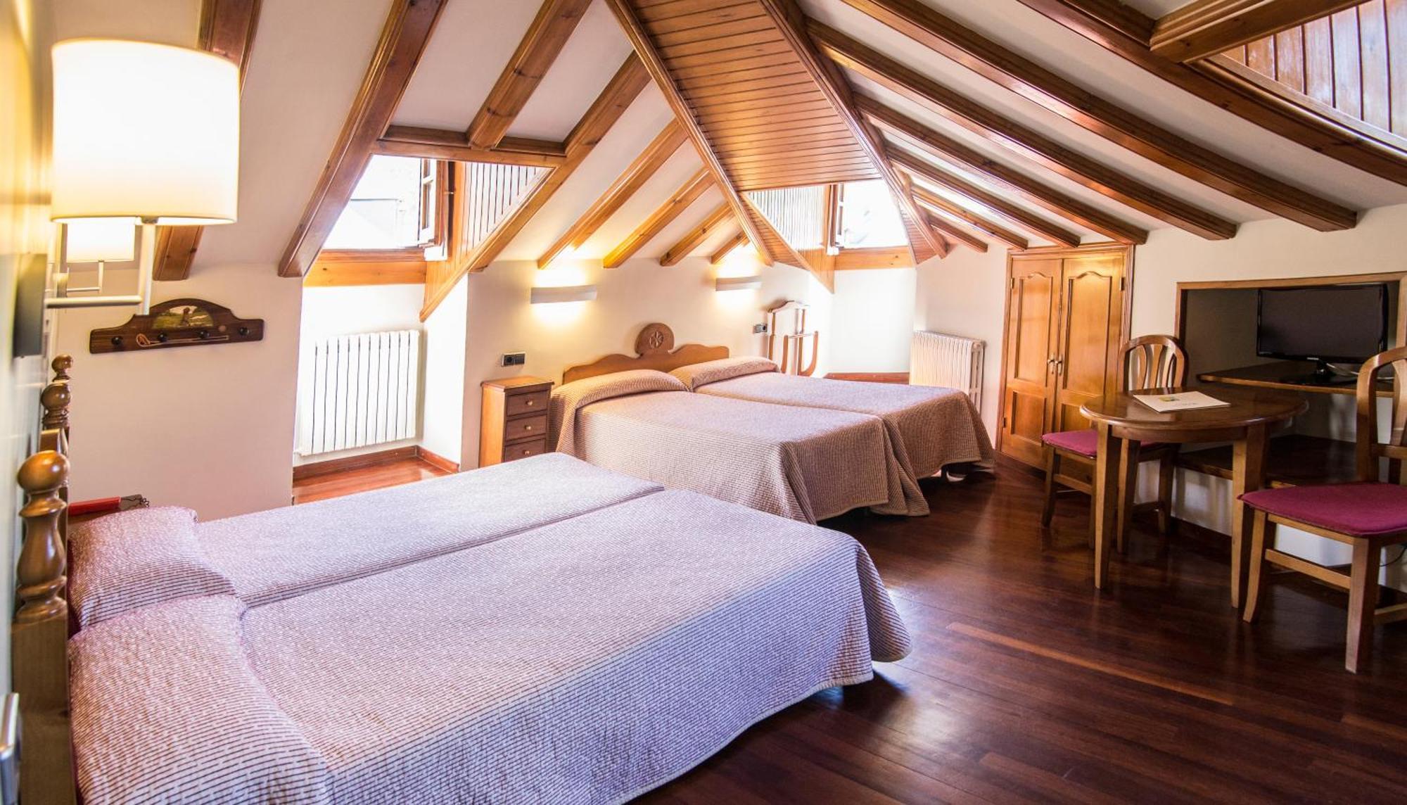 Hotel Aragueells Benasque Zewnętrze zdjęcie