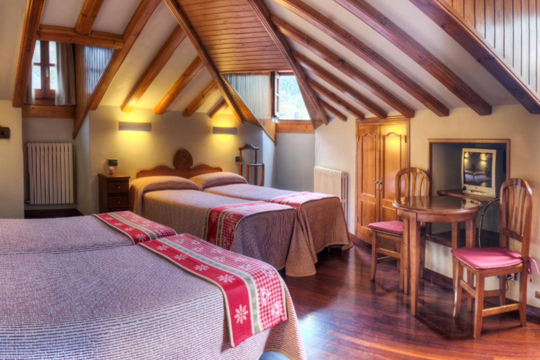 Hotel Aragueells Benasque Zewnętrze zdjęcie