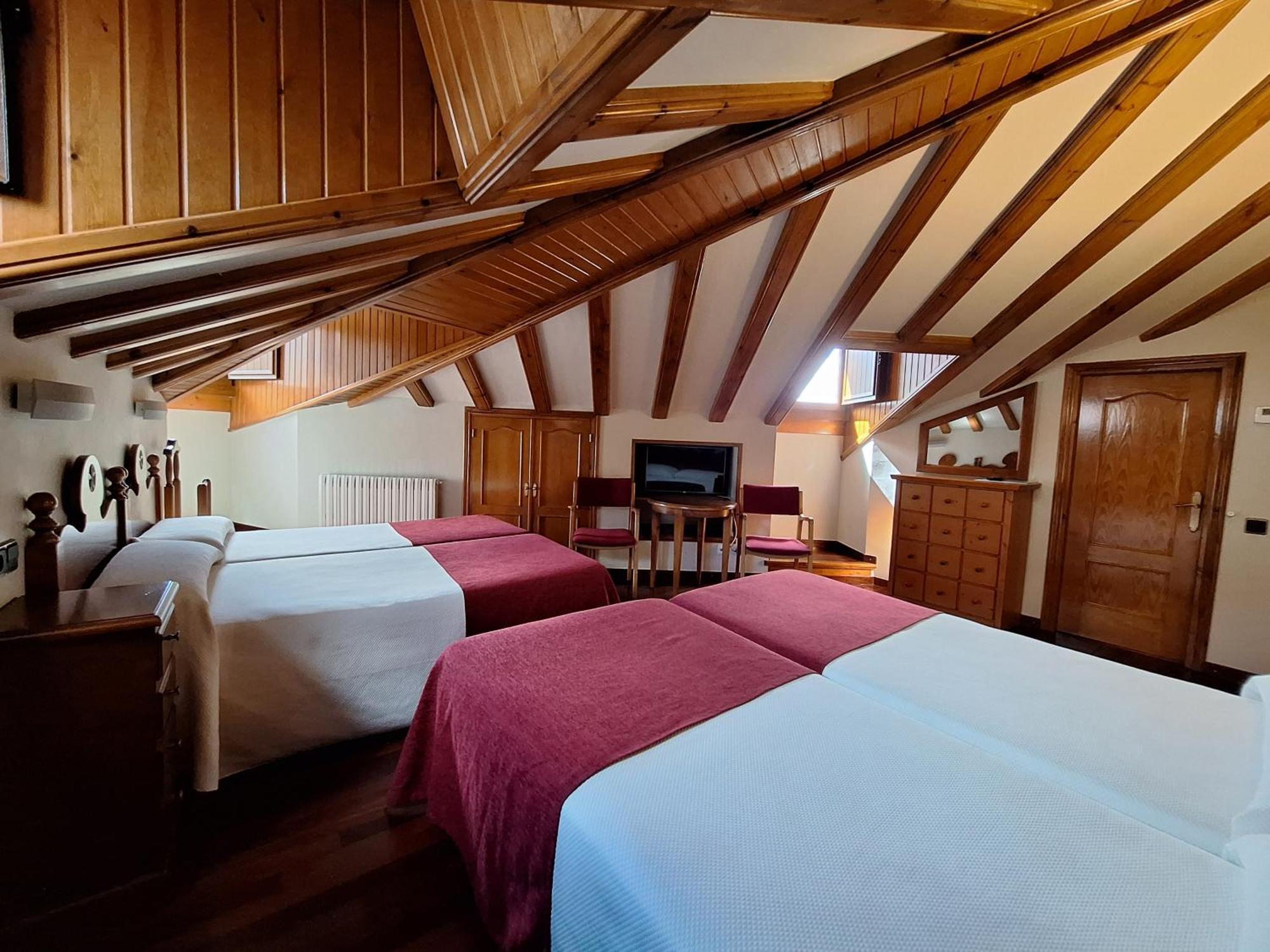 Hotel Aragueells Benasque Zewnętrze zdjęcie