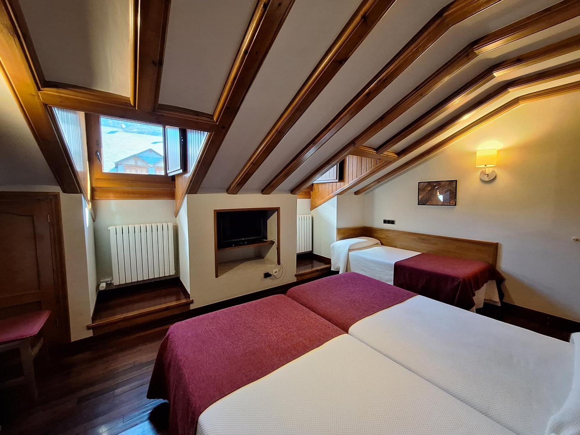Hotel Aragueells Benasque Zewnętrze zdjęcie